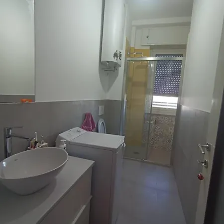 Stanza Matrimoniale Metro M5 - Bignami, Carroponte Privatunterkunft *